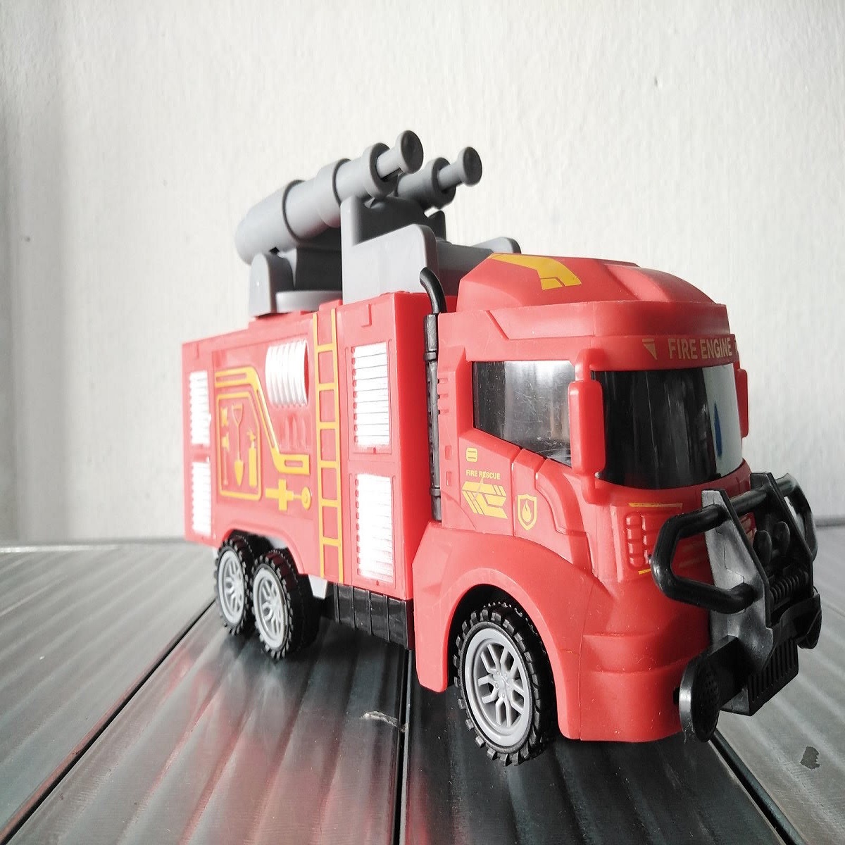 tűzolttóautó (6)