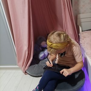 Ultravékony, strapabíró LCD rajztábla, írótábla 8.5" méret, hozzá tartozó tollal (BBJ) - Image 3