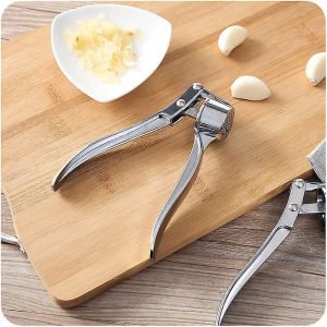 Praktikus, könnyen tisztítható fokhagyma nyomó - egyszerűen használható fokhagyma prés (BBKM) - Image 3