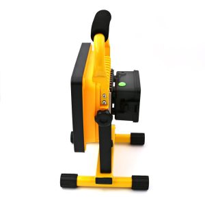 100W vízálló LED reflektor - 50.000 óra üzemidővel, tölthető akkumulátorral és 2400 lumen fényerővel (BBV) - Image 4