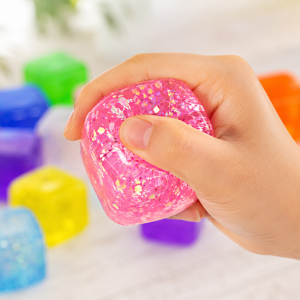 Cube Squeeze Ball squishy stresszlabda – nyomkodható érzékszervi fidget játék (BBE) - Image 6