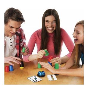 Quick cups - ügyességi társasjáték 24 színes pohárral, csengővel és kártyákkal (FX) (BBJ)